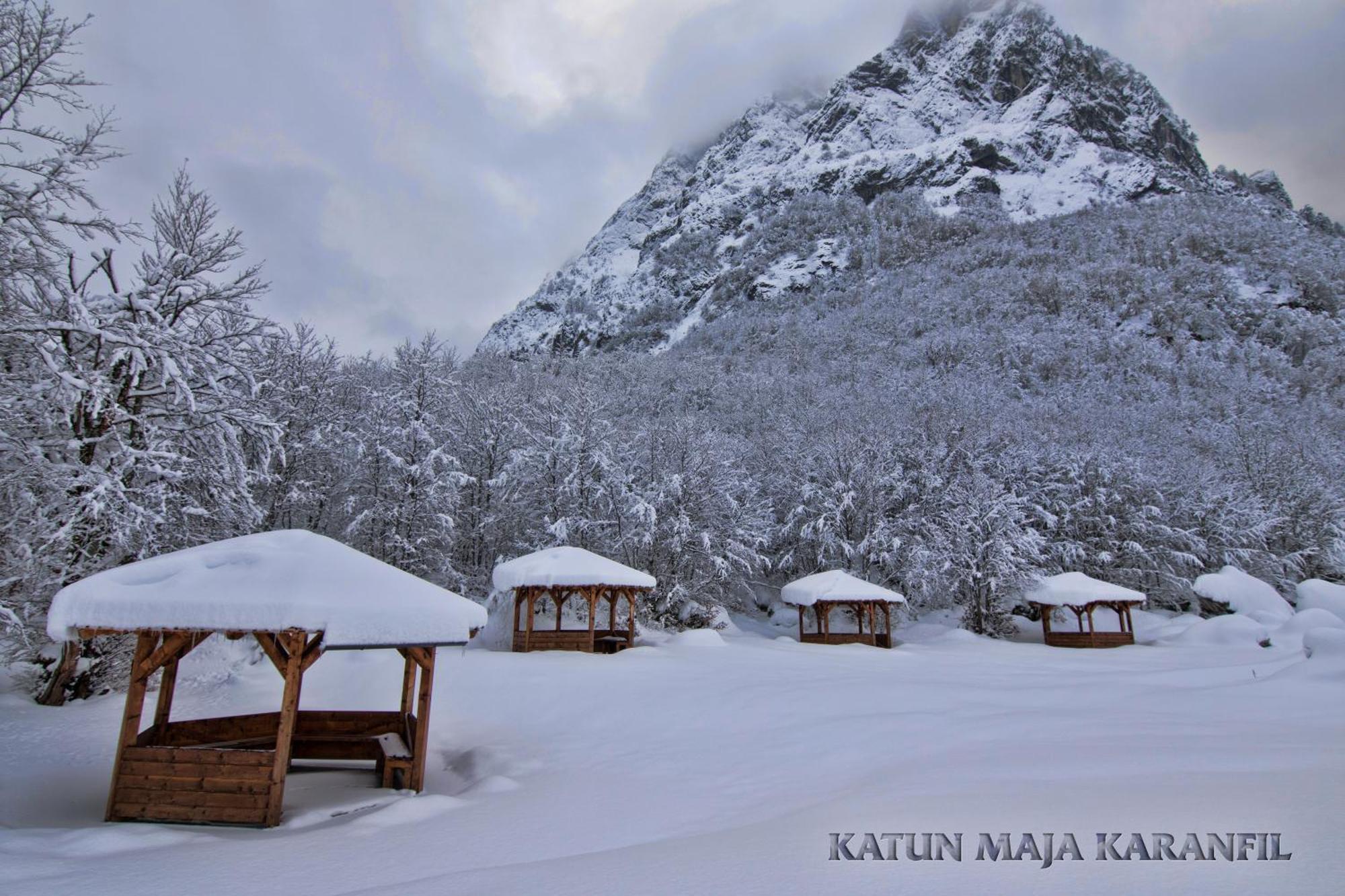 Bungalows Katun Maja Karanfil Gusinje 외부 사진